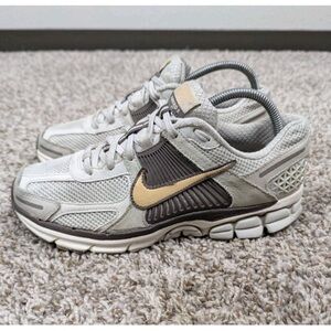 Nike zoom vomero 5